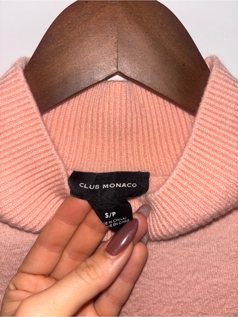 Club Monaco Soft Pink Ribbed Turtleneck Sweater
